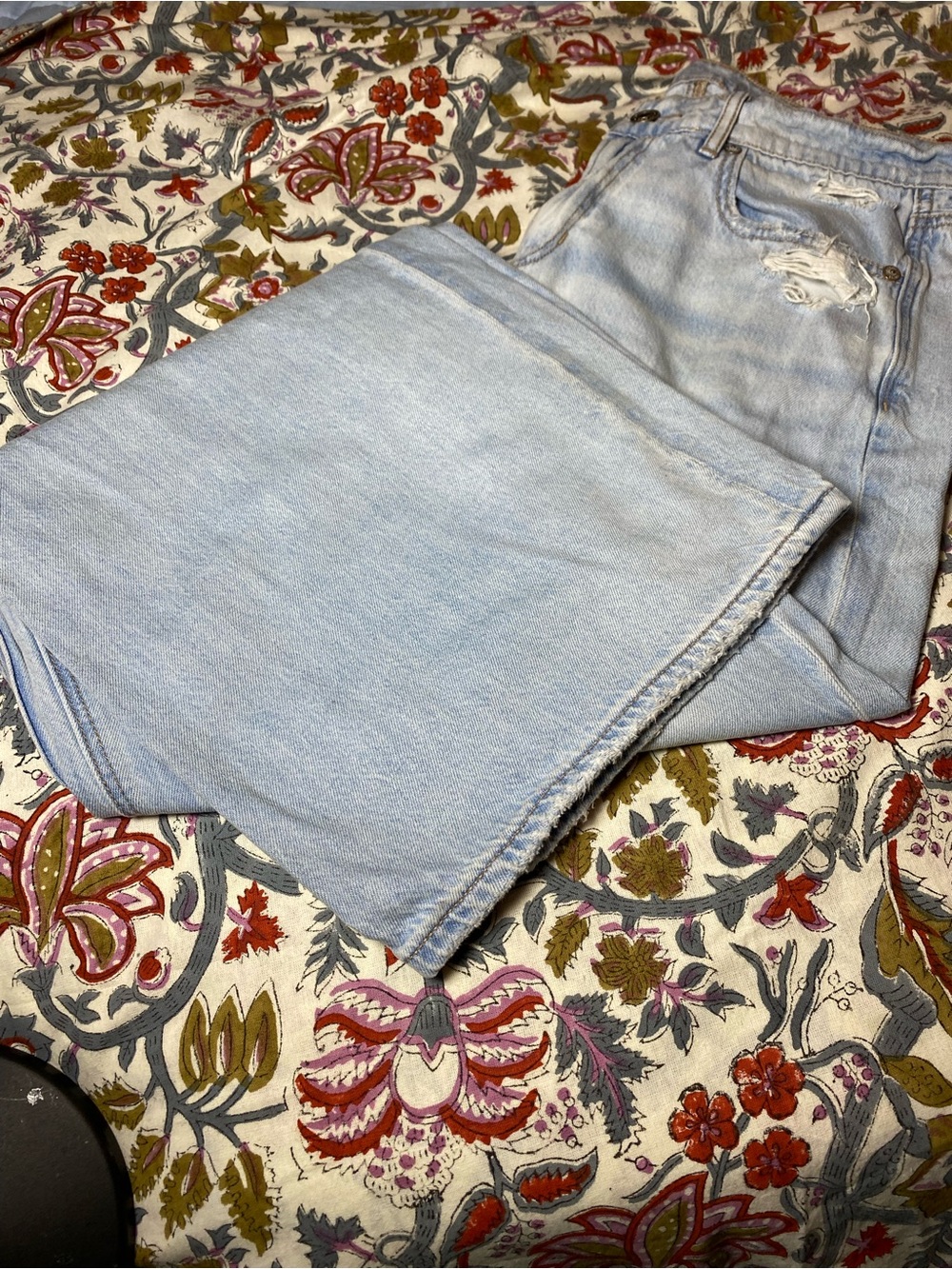 American Eagle Outfitters Pale Blue Distressed Boyfriend Jeans